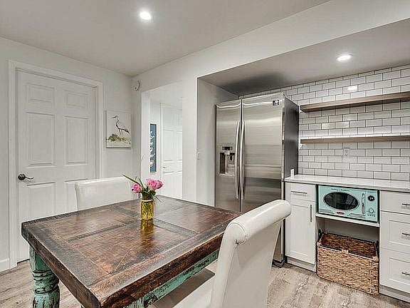 Furnished Finder property 384157_1 photo 6