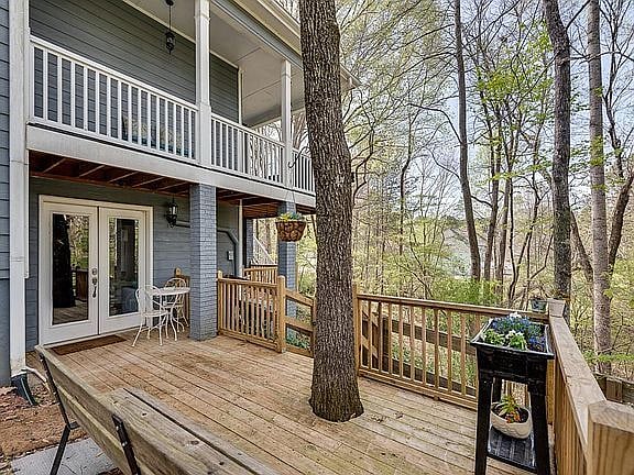 Furnished Finder property 384157_1 photo 9