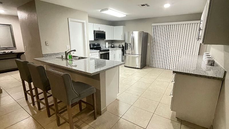 Furnished Finder property 384160_1 photo 5