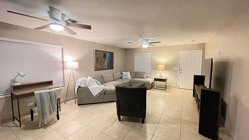 Furnished Finder property 384160_1 photo 13
