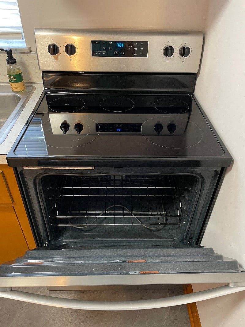 Whirlpool (2022) electric range