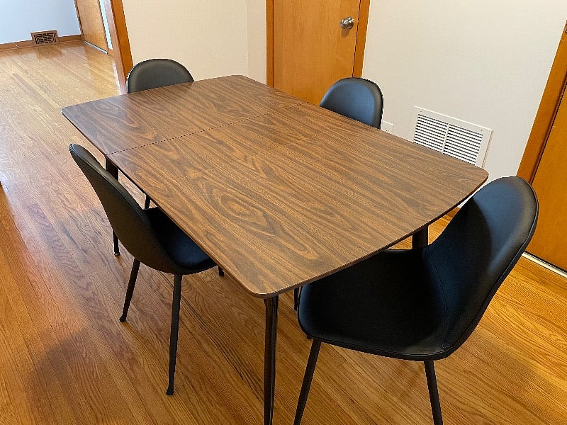 Dining Room between Living Room & Kitchen