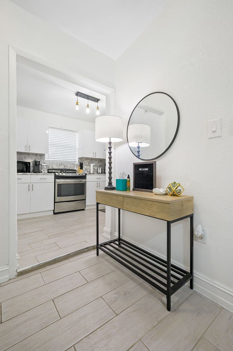 Furnished Finder property 384227_2 photo 3