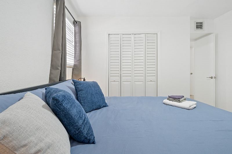Furnished Finder property 384227_2 photo 12