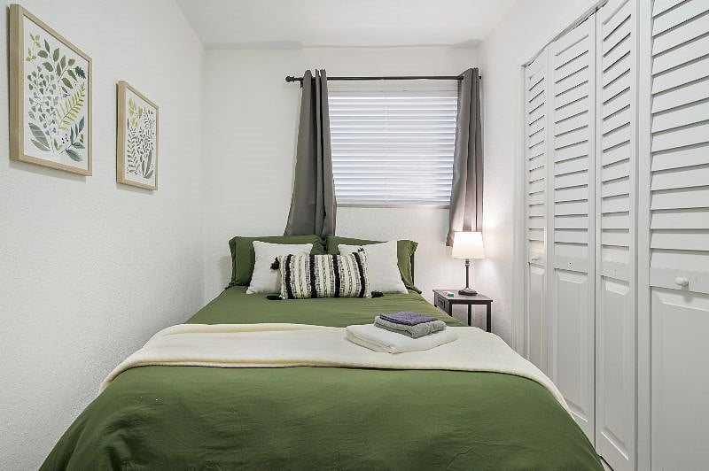 Furnished Finder property 384227_2 photo 18