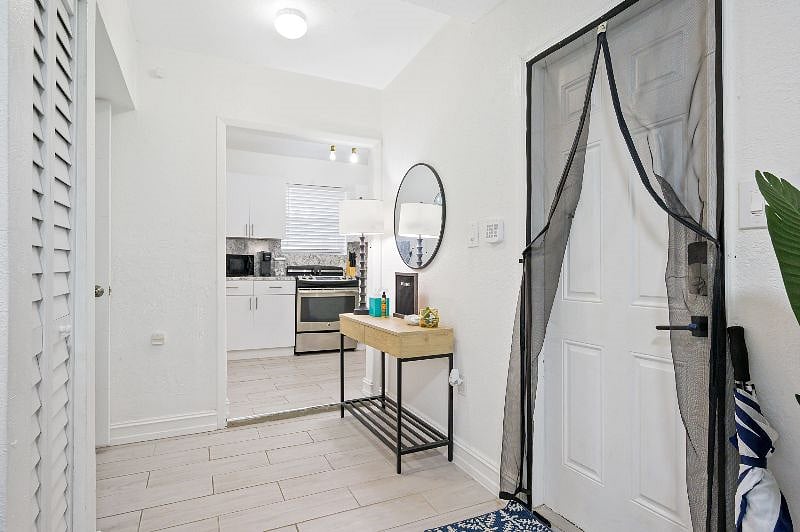 Furnished Finder property 384227_2 photo 8