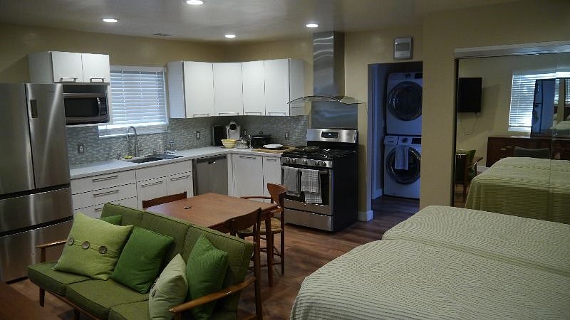 Furnished Finder property 384231_1 photo 3