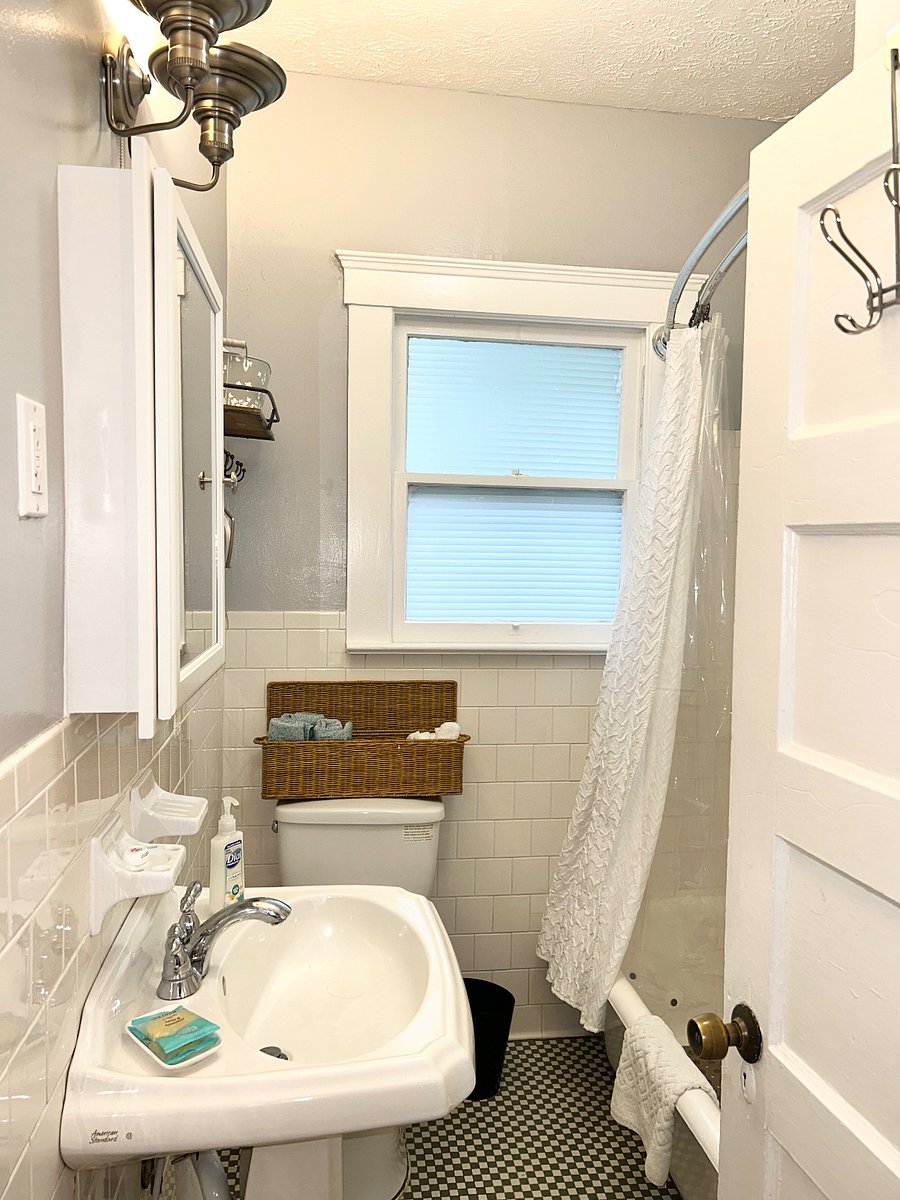 Furnished Finder property 384234_1 photo 43