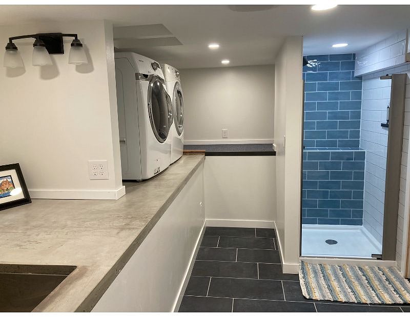 downstairs full bath and laundry