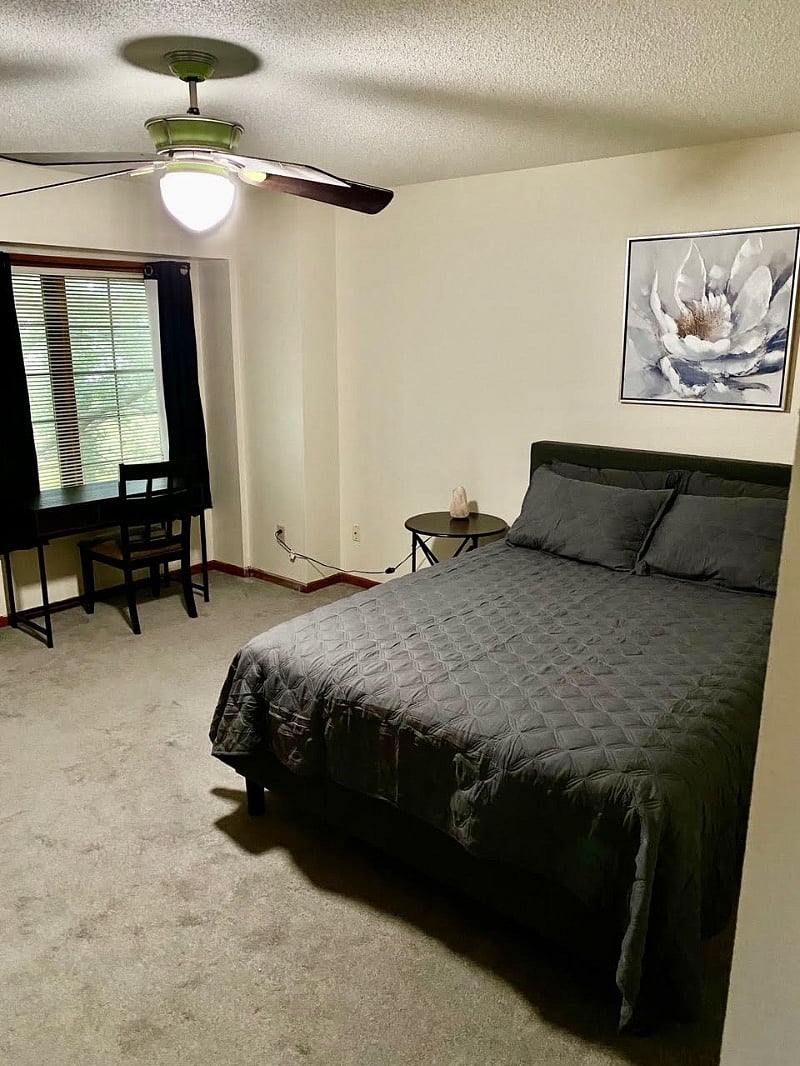 spare bedroom