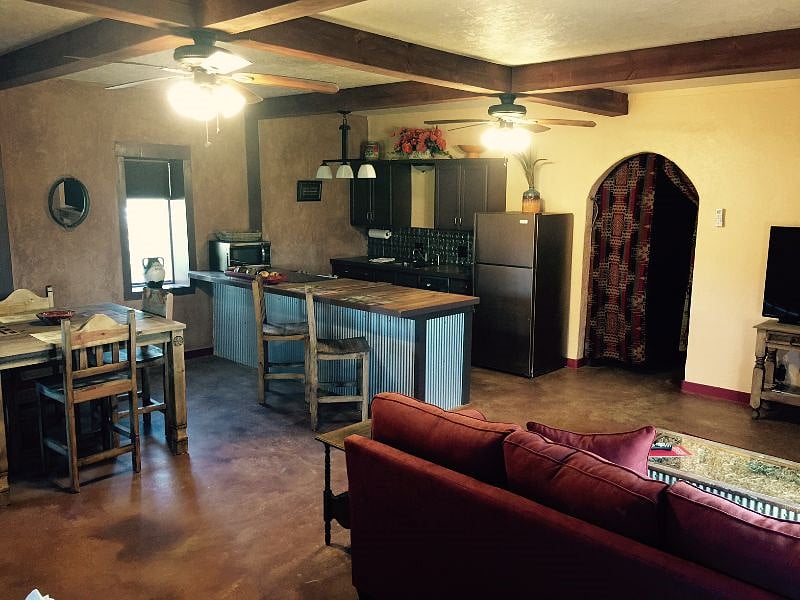 Furnished Finder property 384337_1 photo 1