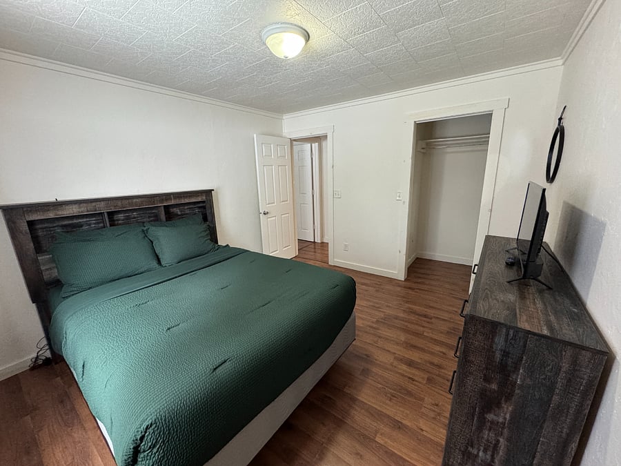 Furnished Finder property 384356_1 photo 12