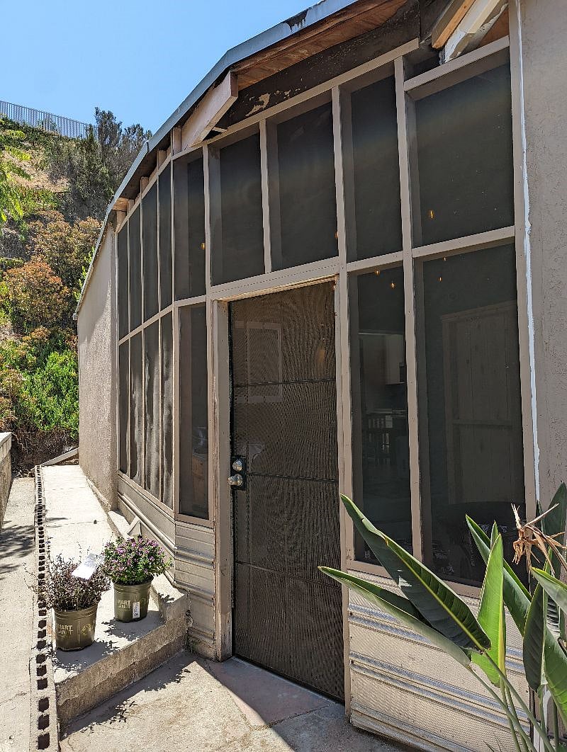 Entrance to the screened patio.