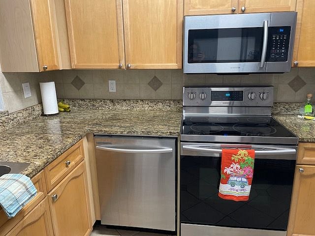 Furnished Finder property 384483_1 photo 7