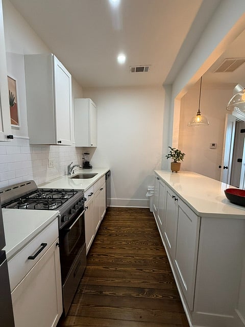 Furnished Finder property 384587_1 photo 3