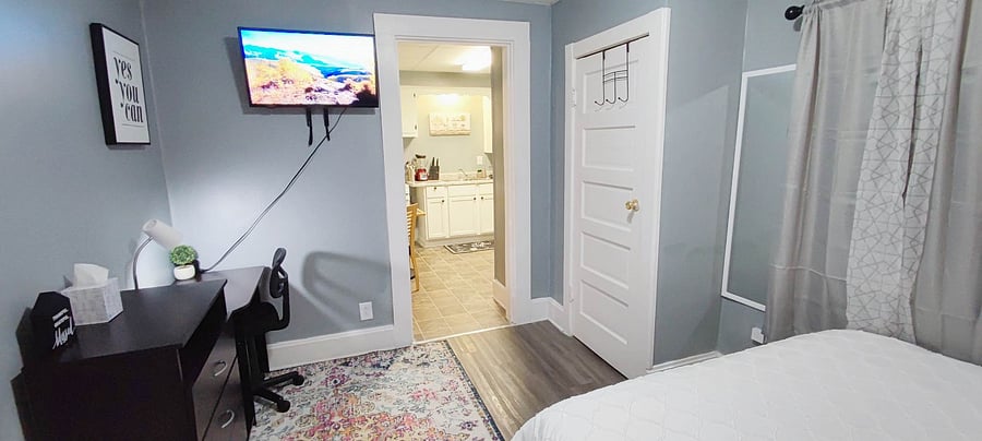 Furnished Finder property 385988_2 photo 3