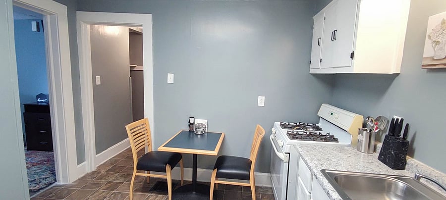 Furnished Finder property 385988_2 photo 6