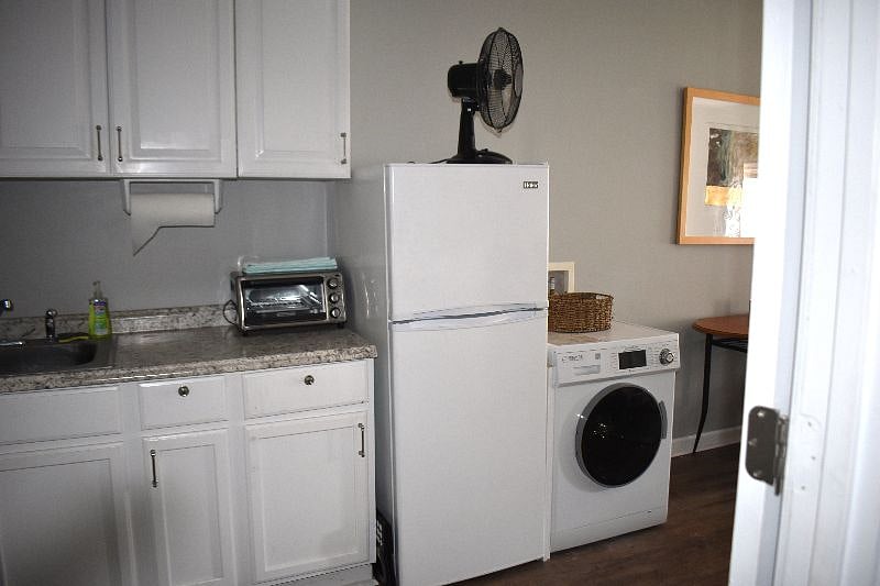 Furnished Finder property 386008_1 photo 12