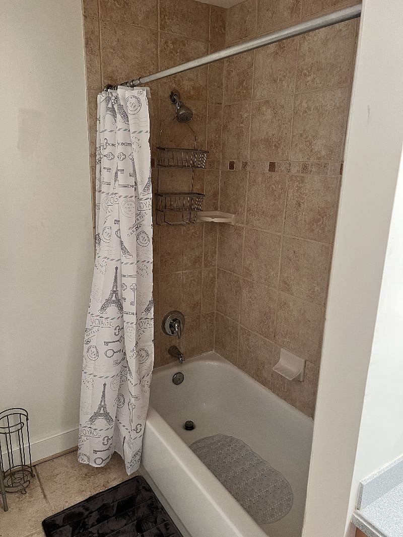 Furnished Finder property 386025_1 photo 10