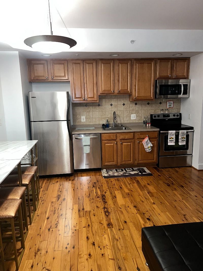 Furnished Finder property 386025_1 photo 6