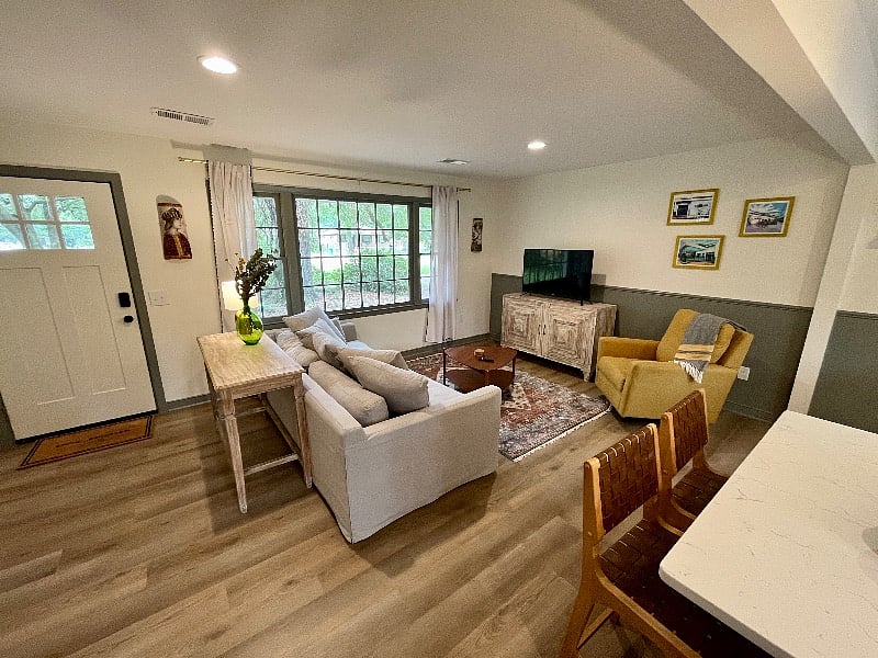 Furnished Finder property 386094_1 photo 3