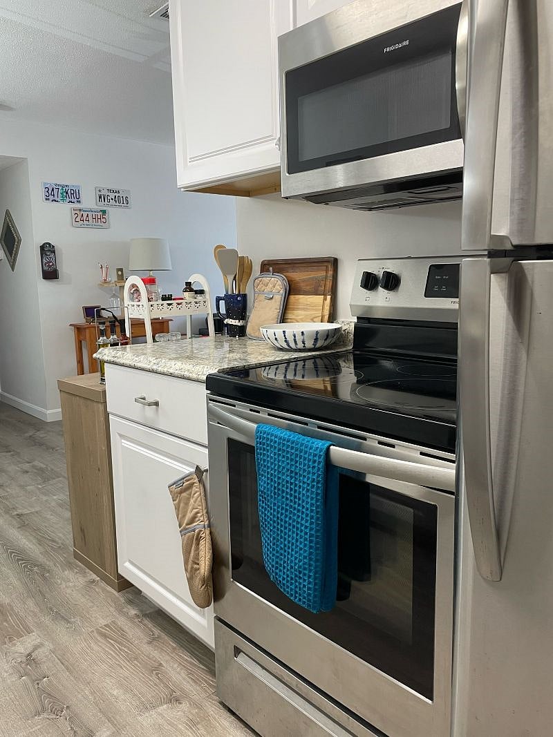 Furnished Finder property 386128_1 photo 14