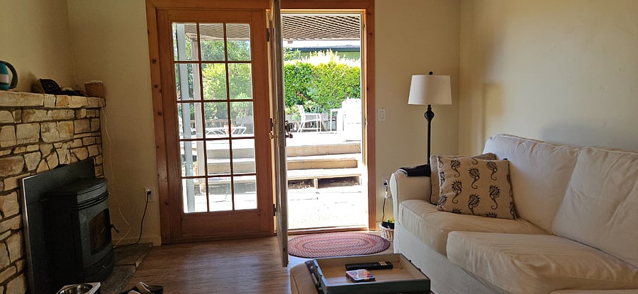 Furnished Finder property 386130_1 photo 3