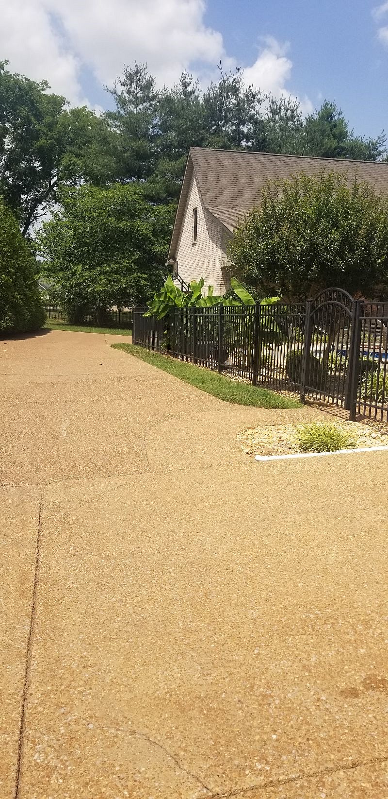 Furnished Finder property 386137_2 photo 7