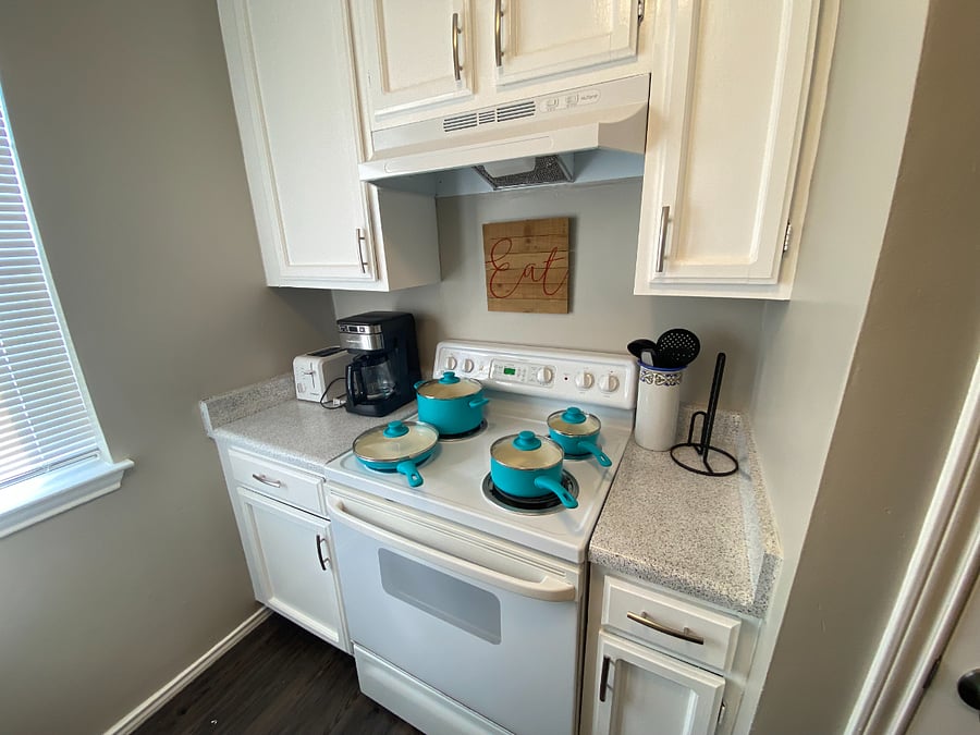 Furnished Finder property 386150_1 photo 9