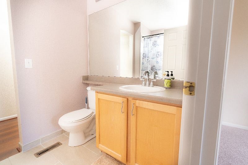 Furnished Finder property 386171_1 photo 12