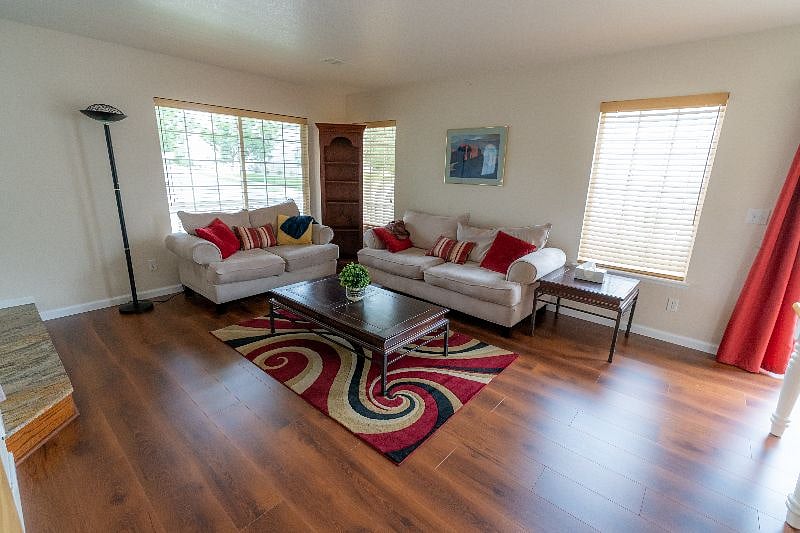 Furnished Finder property 386171_1 photo 9