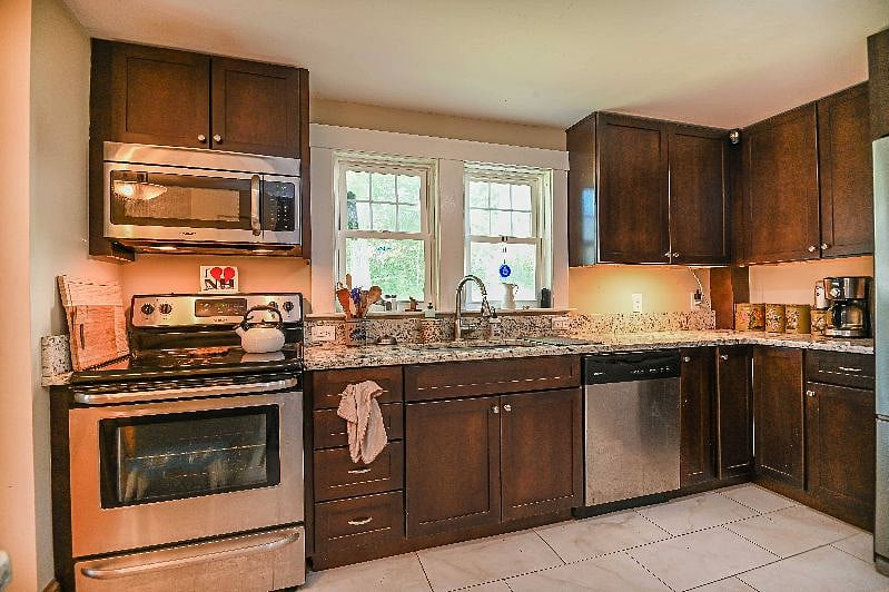 Furnished Finder property 386182_1 photo 6