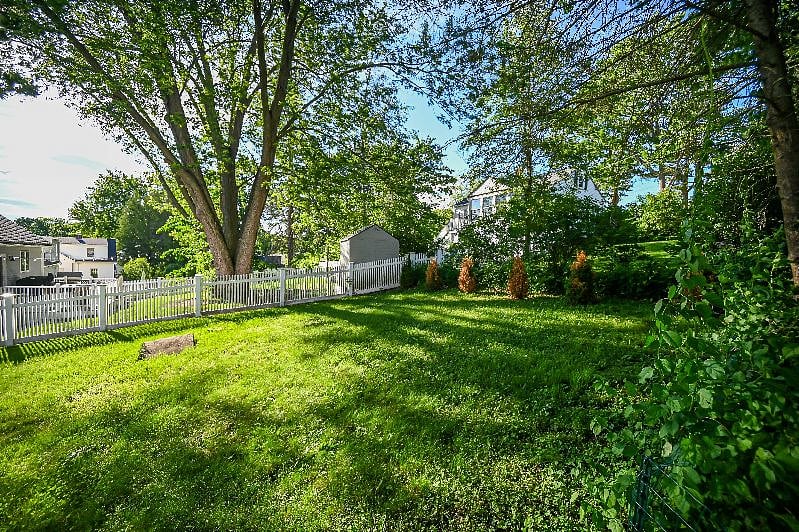 Furnished Finder property 386182_1 photo 25