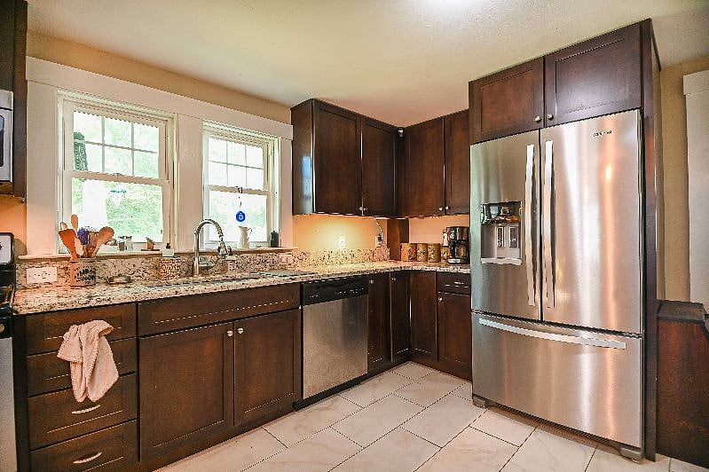 Furnished Finder property 386182_1 photo 58