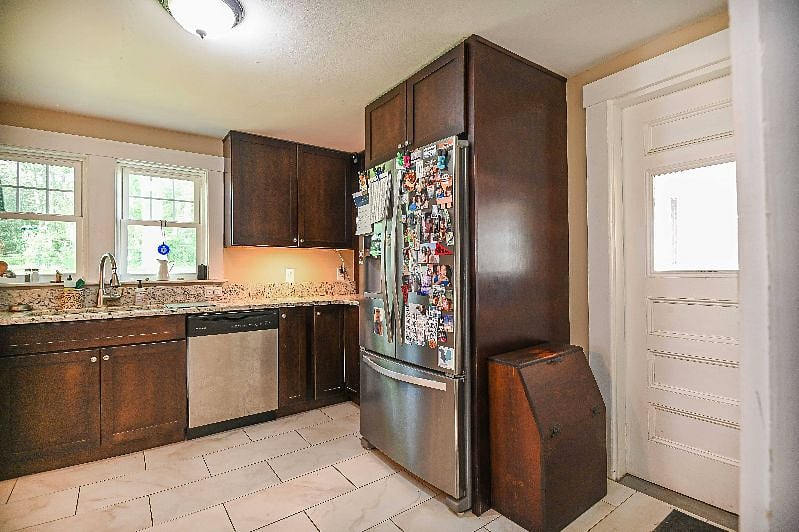 Furnished Finder property 386182_1 photo 100