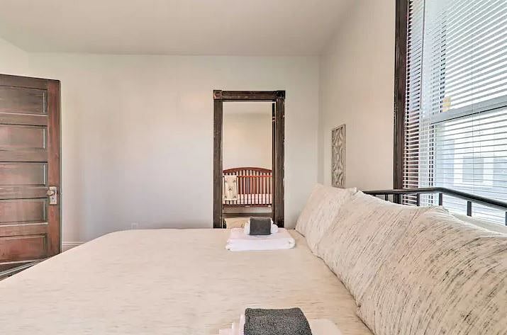 Furnished Finder property 386196_1 photo 17