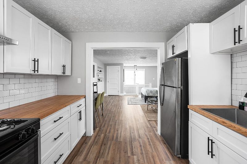 Furnished Finder property 386217_1 photo 16