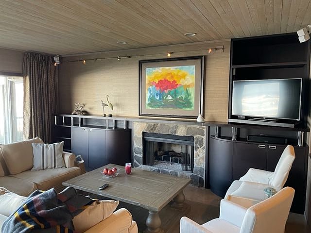 Furnished Finder property 386263_1 photo 3
