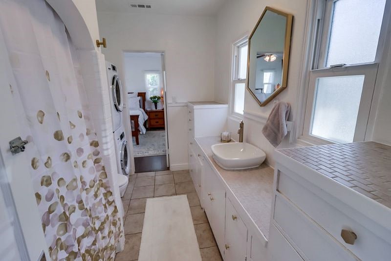 Furnished Finder property 386271_2 photo 28