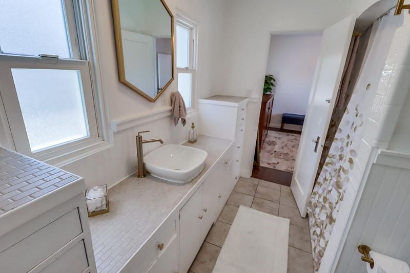 Furnished Finder property 386271_2 photo 38