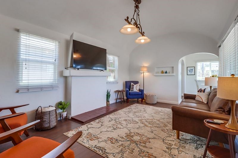 Furnished Finder property 386271_2 photo 51
