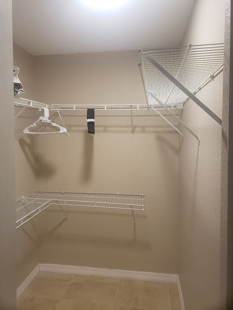 Furnished Finder property 386290_1 photo 3