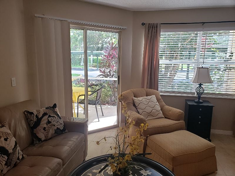 Furnished Finder property 386290_1 photo 9