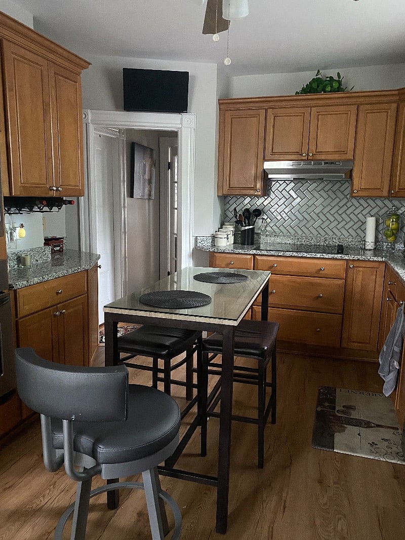 Furnished Finder property 386296_1 photo 3