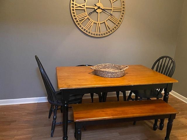 Large eating area