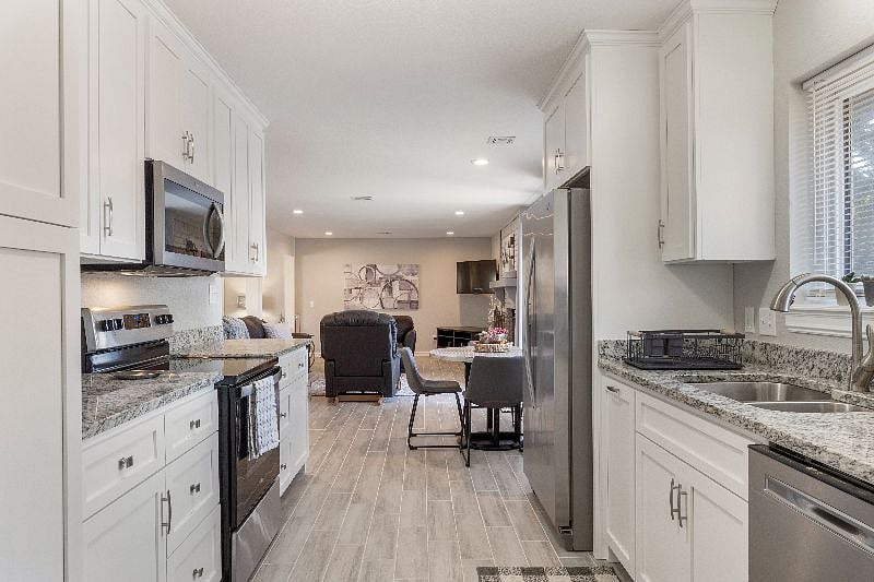 Furnished Finder property 386321_1 photo 6