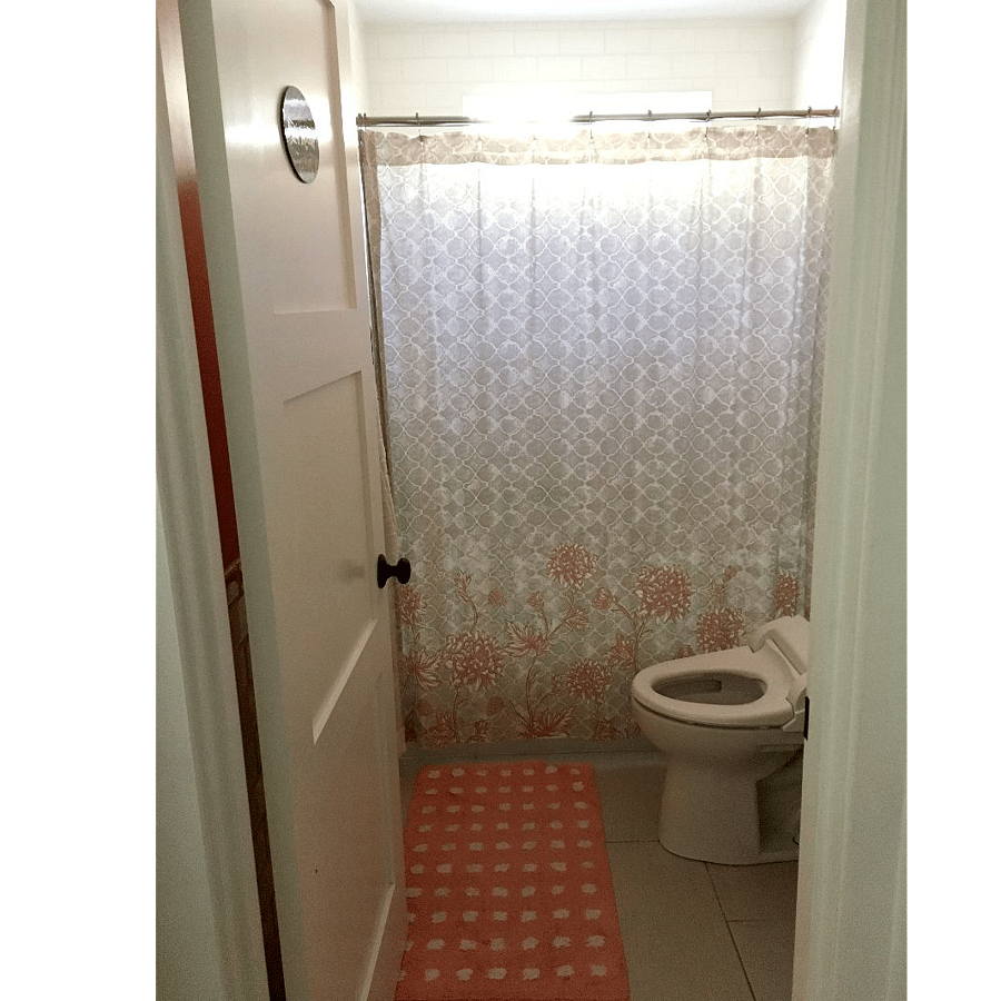 Bathroom Bath/Shower