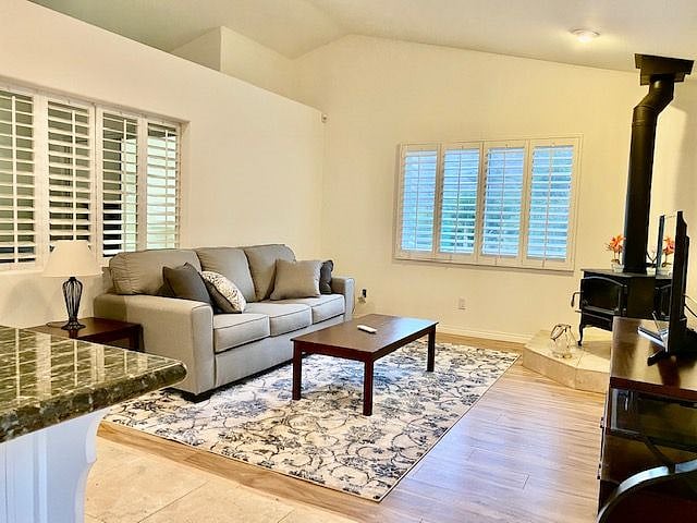 Furnished Finder property 386394_1 photo 5