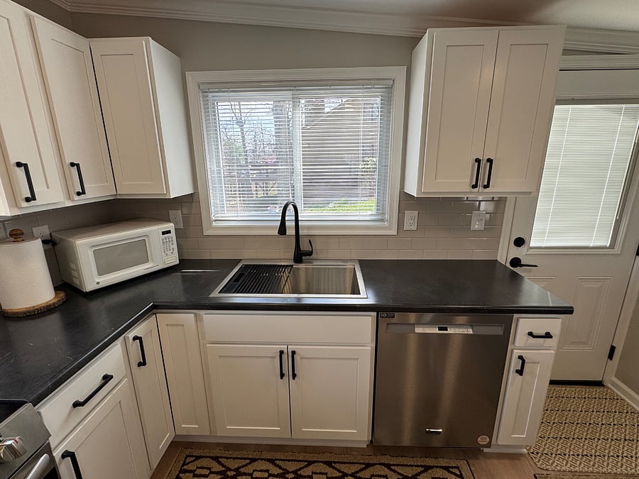 Furnished Finder property 386443_1 photo 3