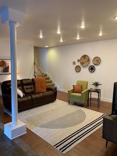 Furnished Finder property 386551_1 photo 3